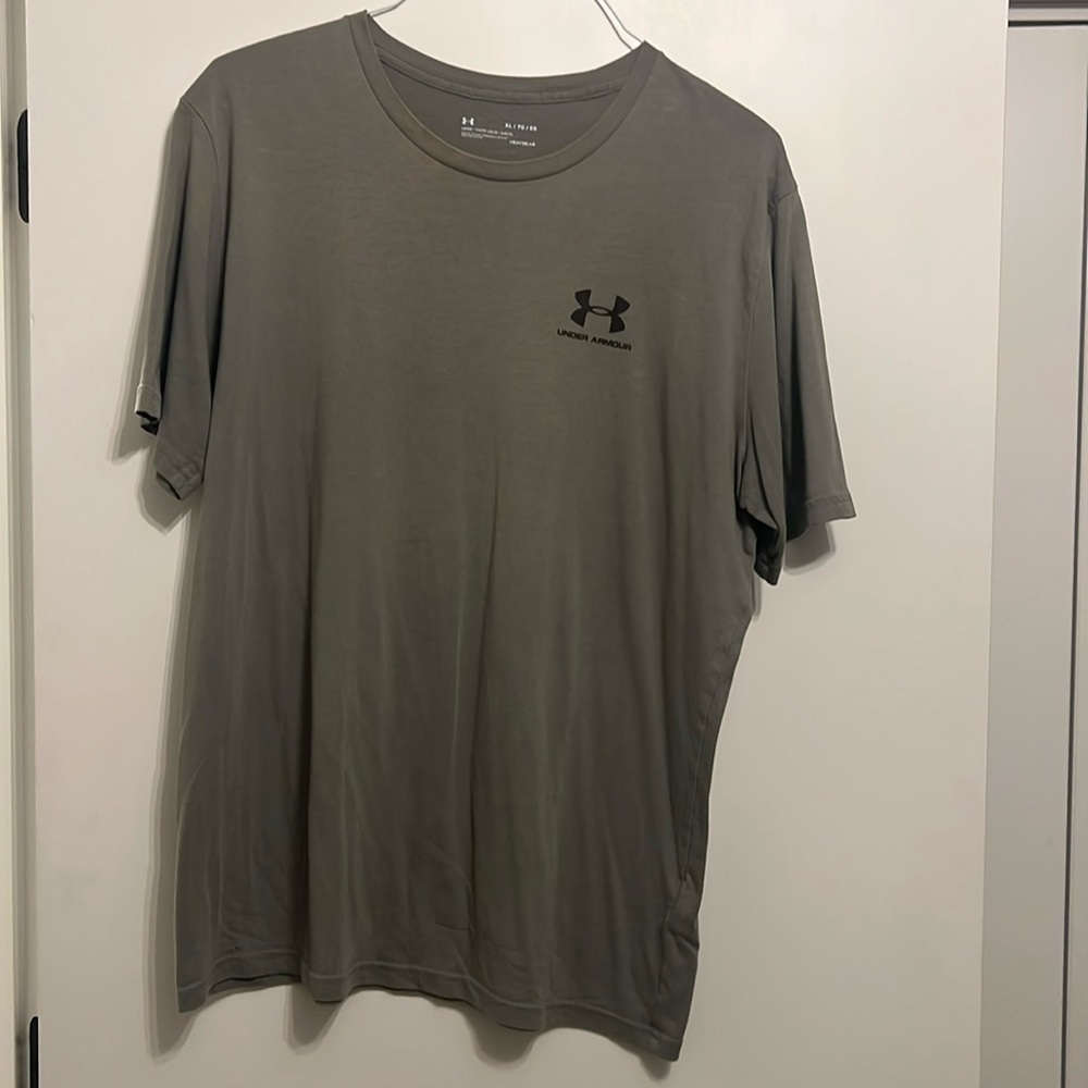 Men’s Under Armor T Shirt
